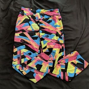 3/4 abstract patter leggings